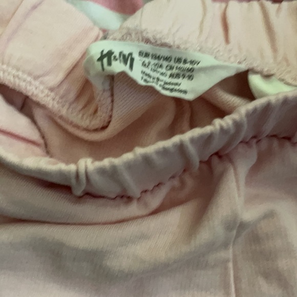 Girls Shorts sizes 7-10 - Picture 4 of 5